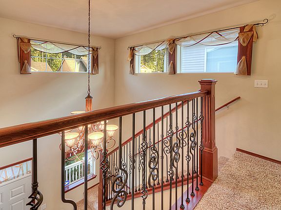 5th image of 18132 97th Avenue Ct E
