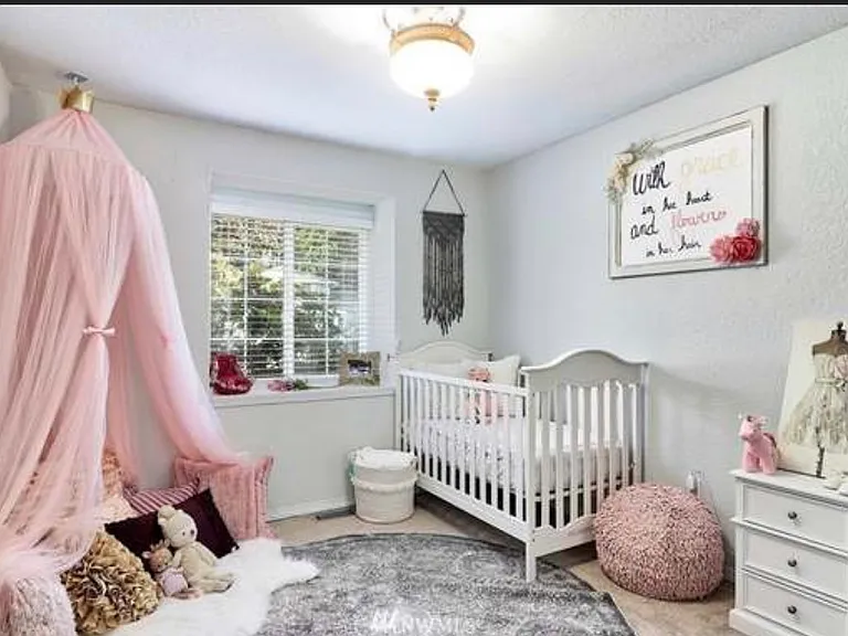 3840 Oxford Loop SE — Photo 15