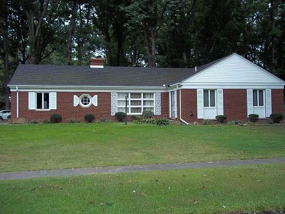 2nd image of 3704 Amherst Ave