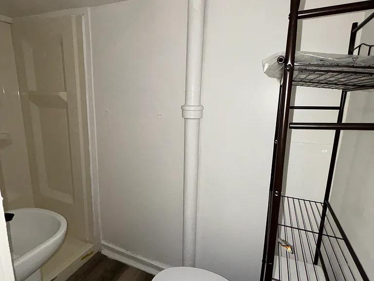 292X Parkwood Ave — Photo 9