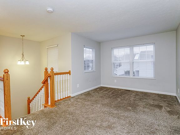 2nd image of 3653 Ashridge St
