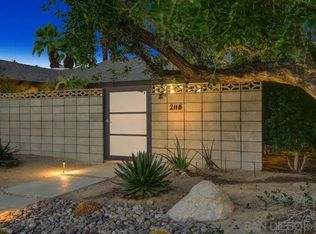 2118 S Gene Autry Trl, Palm Springs, CA 92264
