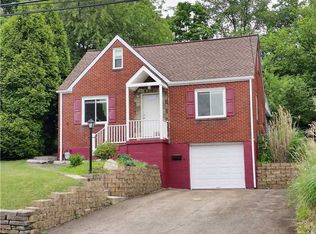 3269 Thornwood Dr, Bethel Park, PA 15102