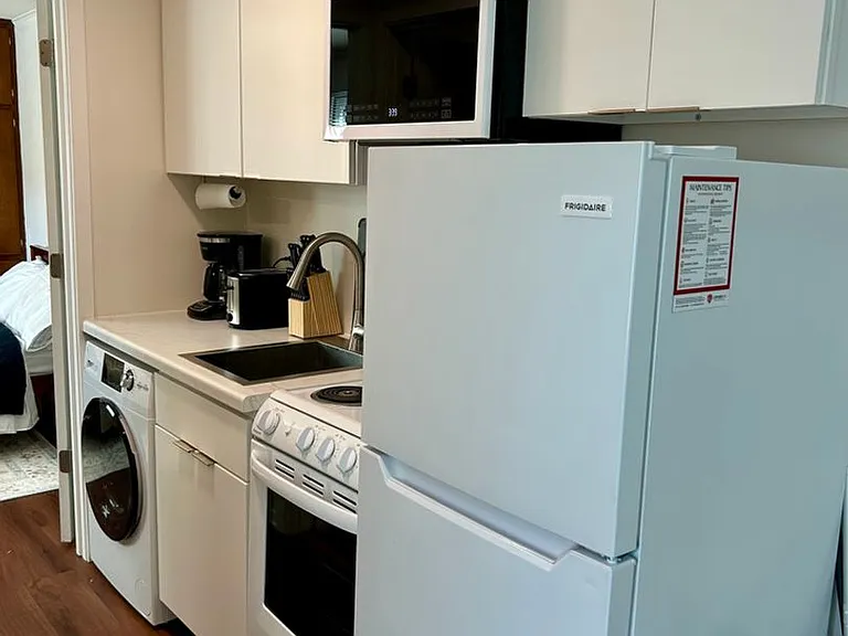 401 Chamberlain Ave — Photo 20