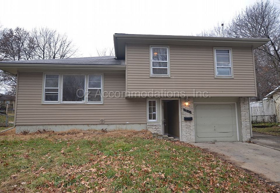 1st image of 9404 Fairwood Dr