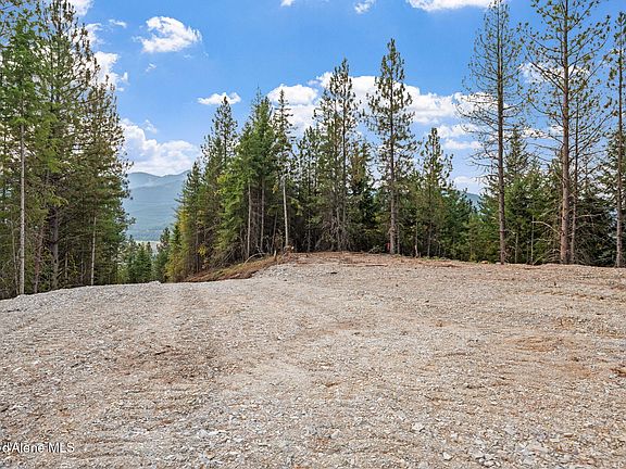 4th image of 872 South Fork Ridge Rd
