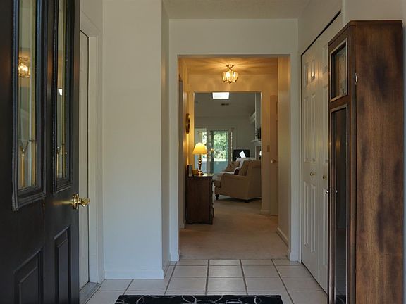 5th image of 4502 Woodridge Dr