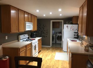 22385 Broken Lance Rd, Apple Valley, CA 92307