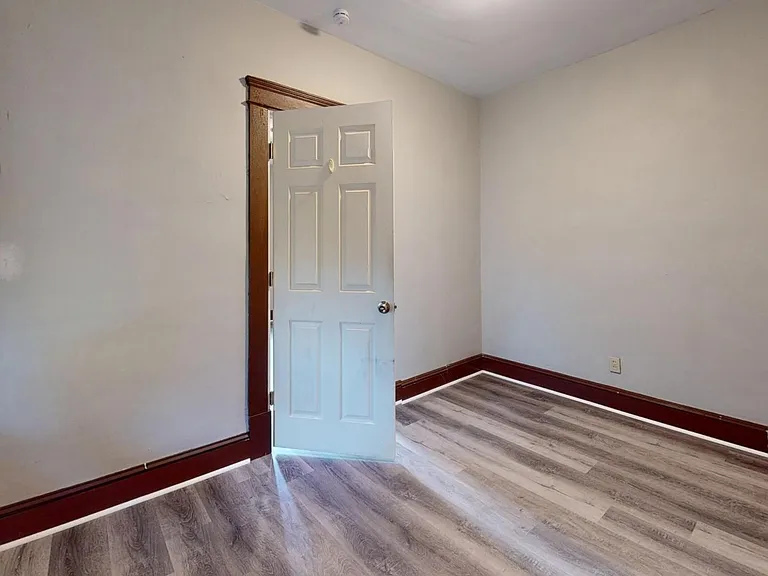 3414 W 44th St — Photo 52