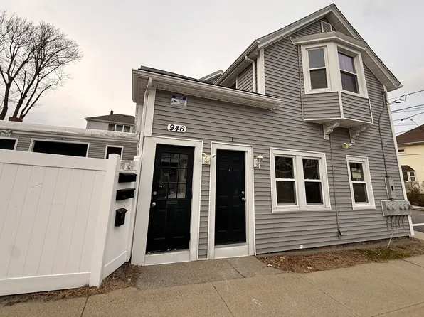 946 Walnut St #1, Fall River, MA 02720