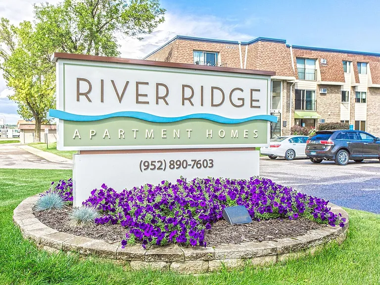 River Ridge Apartments — Photo 40