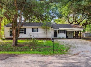 105 Meadow St, Pineville, LA 71360