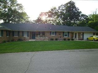 210 Ridge Dr, Chester, IL 62233