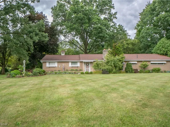 5345 Schario Rd NW, Canton, OH 44718