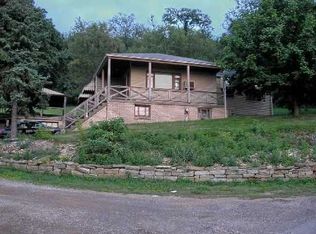 1728 Clairton Rd, West Mifflin, PA 15122