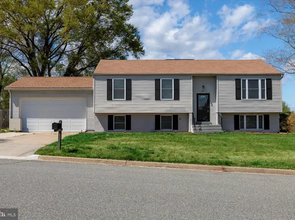 617 Castlewood Dr, Upper Marlboro, MD 20774