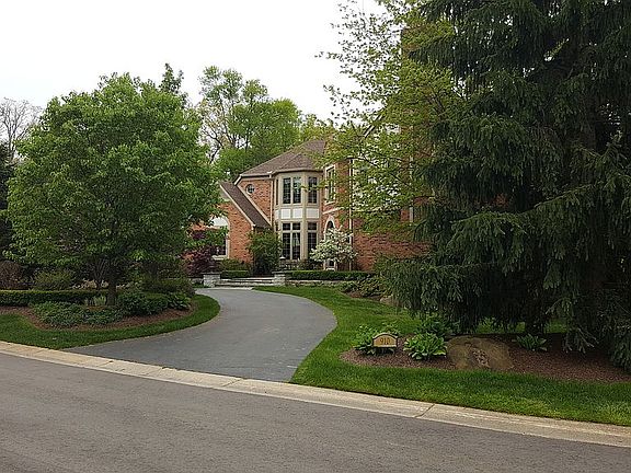 5th image of 910 Wellsley Ct