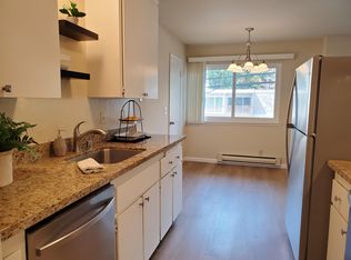239 Easy St #14, Mountain View, CA 94043