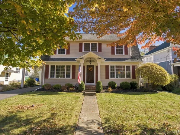 6035 Long St, Clarence Center, NY 14032