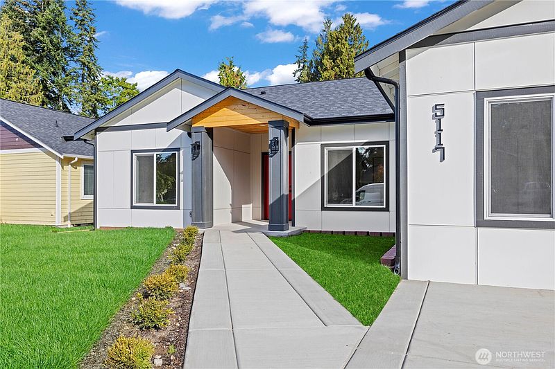 3rd image of 5117 144th Street SW