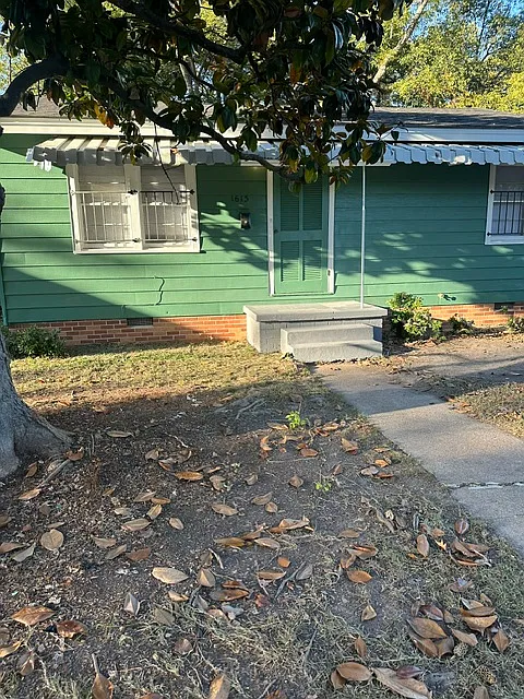 2 bed, 806 sqft, $875 — Photo 2