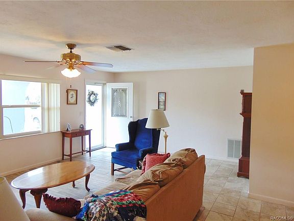 4th image of 526 S Barbour St