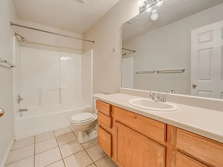 595 N University Ave #222 — Photo 7