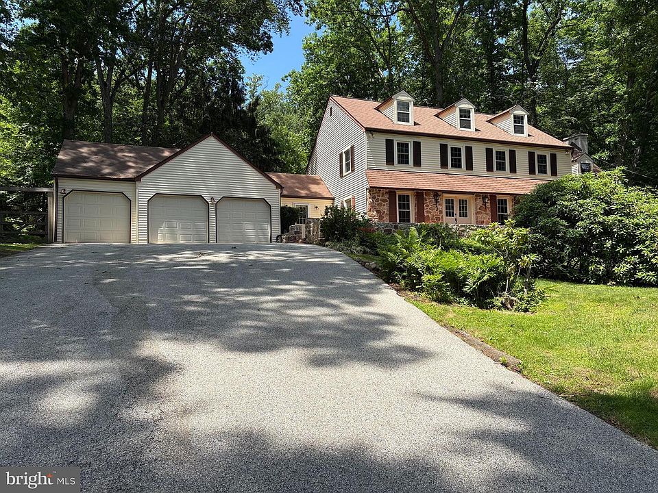 1st image of 512 Conestoga Rd