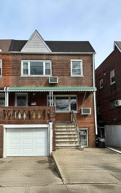 1st image of 1718 Williamsbridge Rd