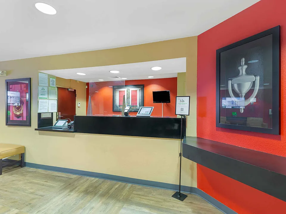 Lobby and Guest Check-in