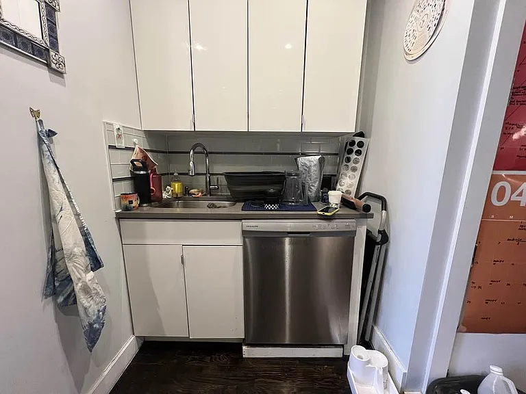 1631 Summerfield St #3L — Photo 7