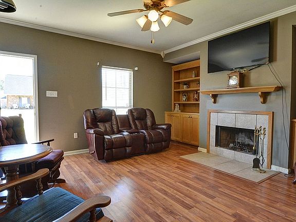 3rd image of 32616 Madeline Dr