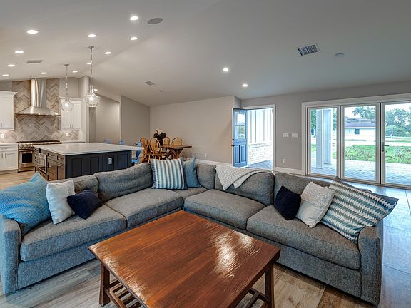 4th image of 4502 E Calle Del Norte