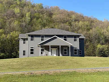 45114 Laura Ln — exterior photo