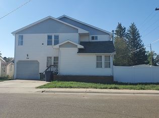 306 5th St SW, Sidney, MT 59270