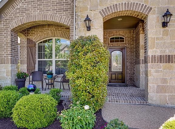 3rd image of 5512 Sundale Dr