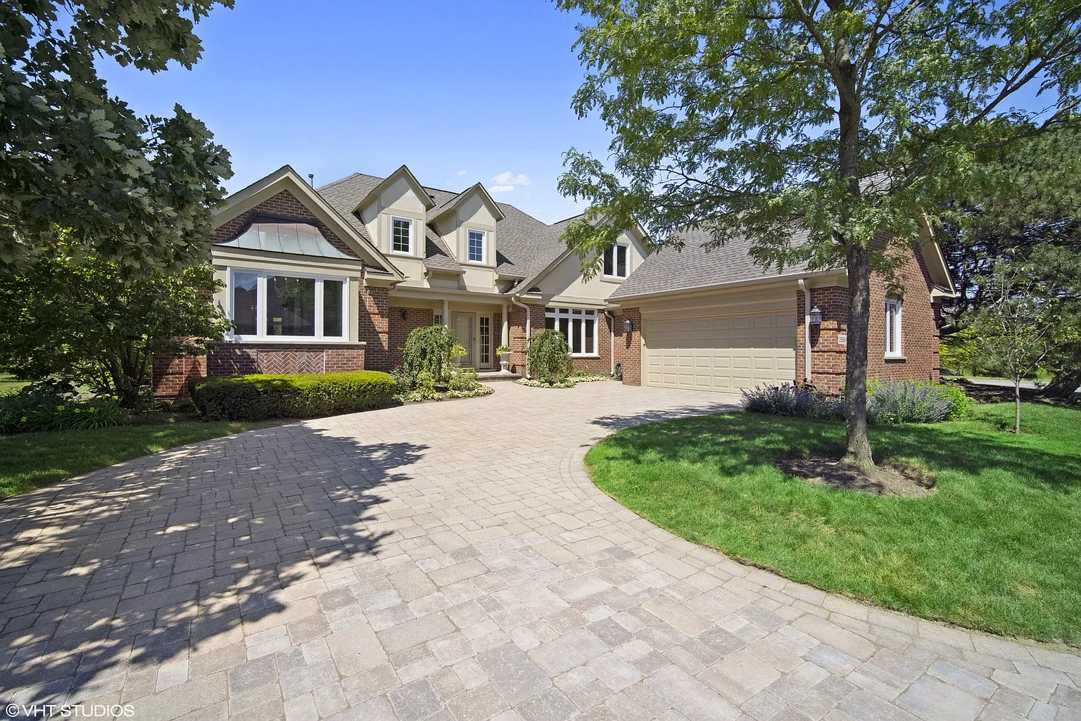 2568 Chedworth Ct photo 1