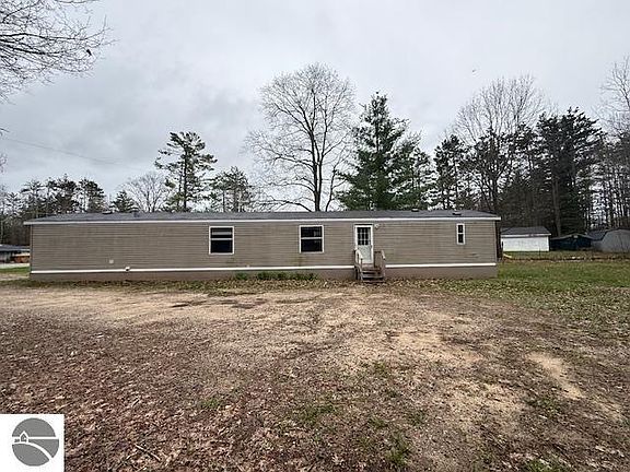 4th image of 2540 S 39th Rd