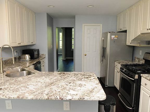 PANTRY, PLUS TONS OF CABINET