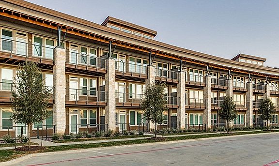 Painted Lake Circle Architecture