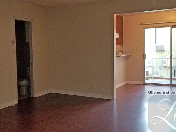 3rd image of 1541 College View Dr APT 2
