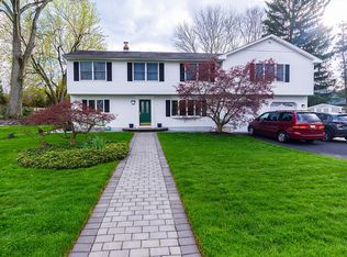4 Avon Ter, Succasunna, NJ 07876