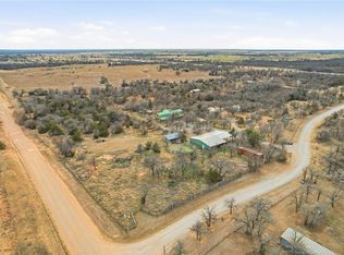 72 Hidden Oaks Dr, Indiahoma, OK 73552