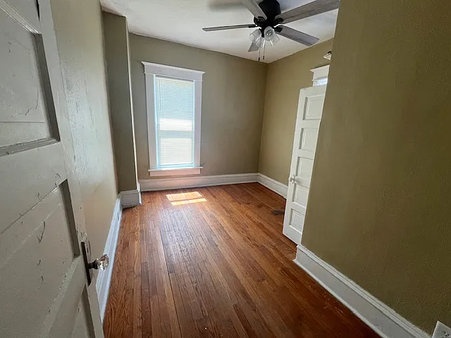 3 bed, 1200 sqft, $950 — Photo 4