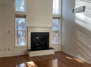504 Rolling Hill Dr, Plymouth Meeting, PA 19462