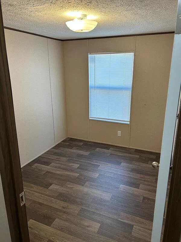3 bed, 2.0 bath, $1,000 — Photo 3