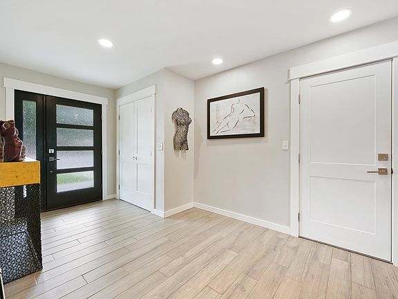 4th image of 549 Cicero Dr