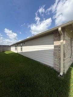 5th image of 7406 Elm Landing Ln