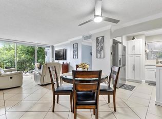 8841 W Flagler St APT 212, Miami, FL 33174