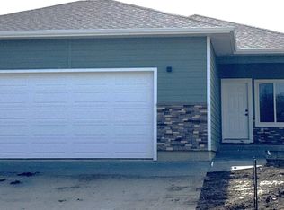 3605 Mach 1 Dr, Norfolk, NE 68701